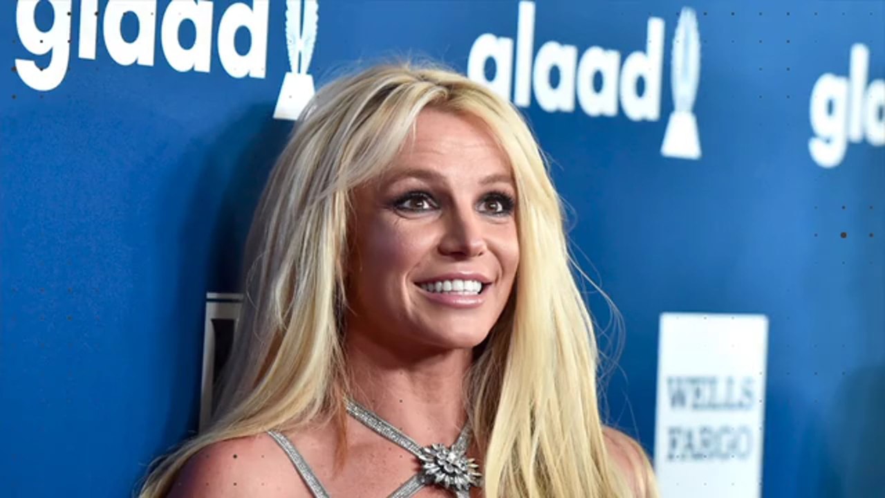 Britney Spears teilt Video davon, wie sie sich den Fuß bricht