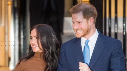 Video herunterladen: Meghan und Harry treten als Senior-Royals zurück: Das hat es zu bedeuten