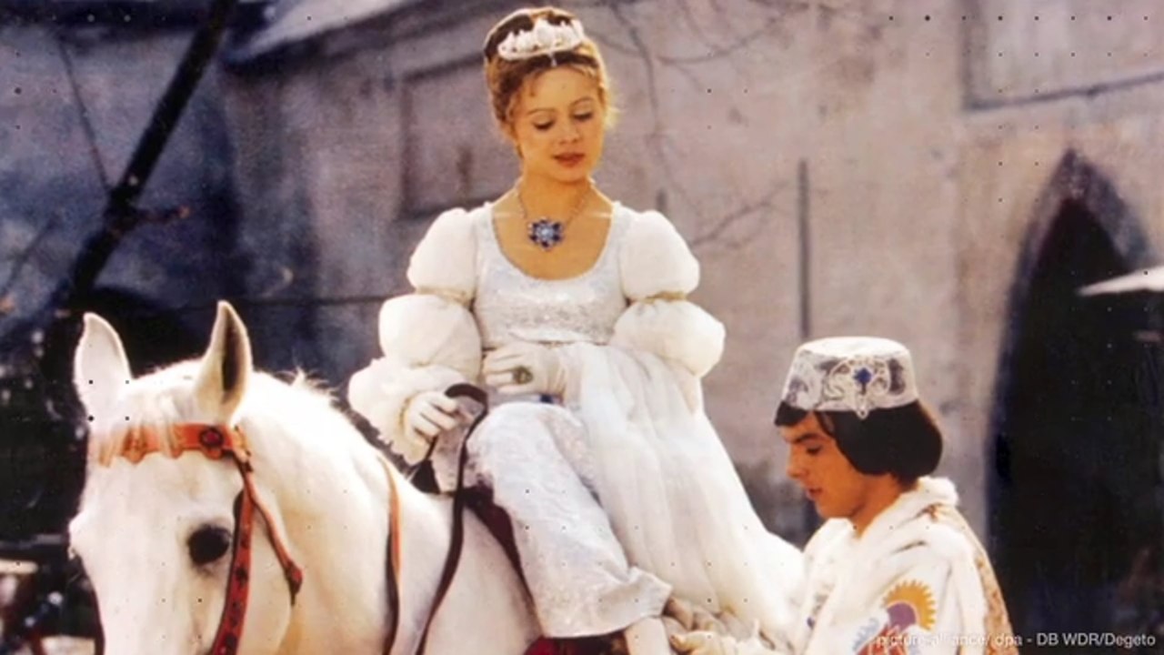 Diese Filmrequisite hat „Aschenbrödel“ Libuše Šafránková bis heute in ihrem Schrank