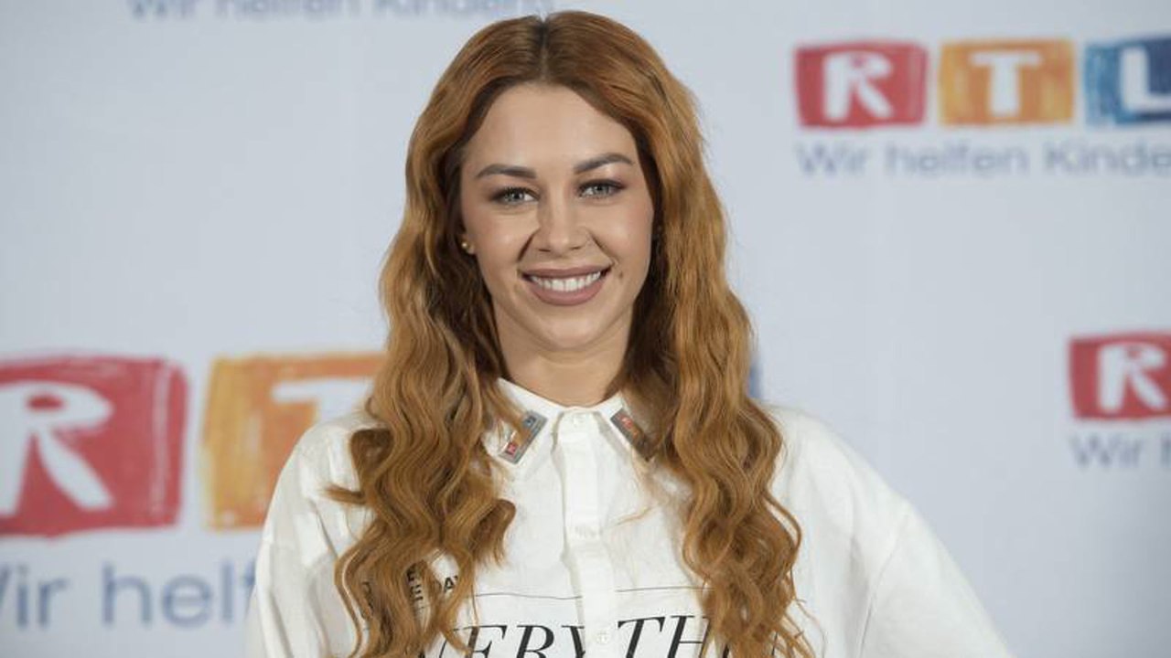 Oana Nechiti: Haarfarbe, Herkunft, Mann - Die DSDS-Jurorin im Faktencheck