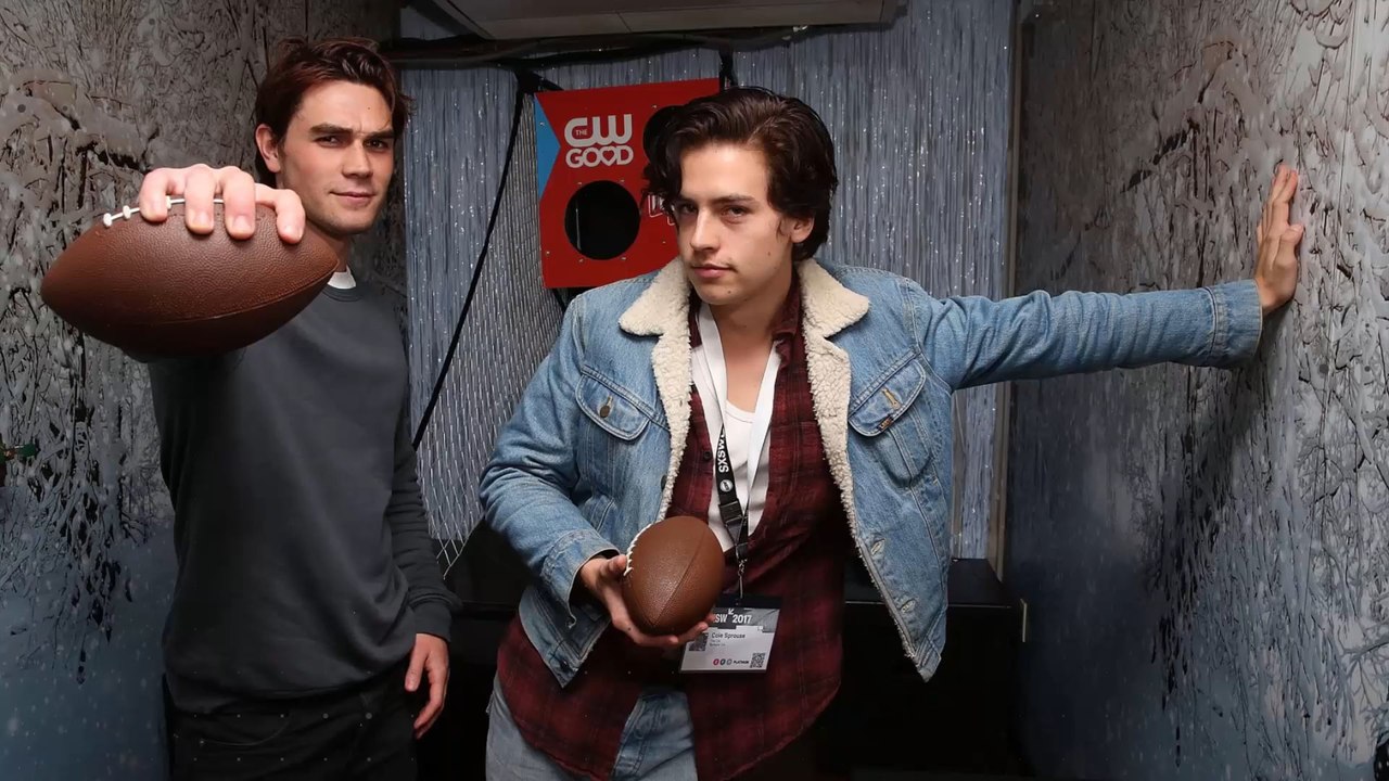 Fünf Netflix-Hotties, die uns begeistert haben