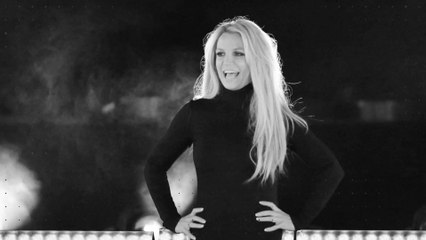 Britney Spears in sexy Strapse beim Workout