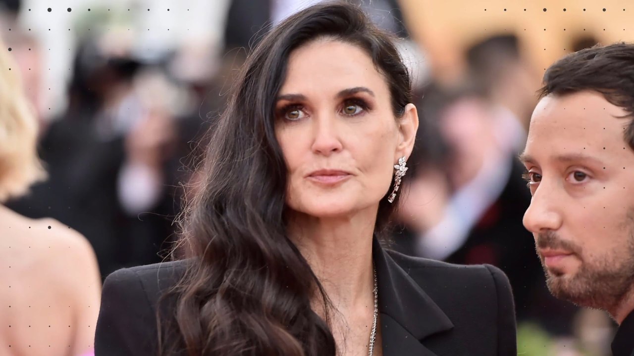 Demi Moore behauptet, Jon Cryer entjungfert zu haben – jetzt spricht er