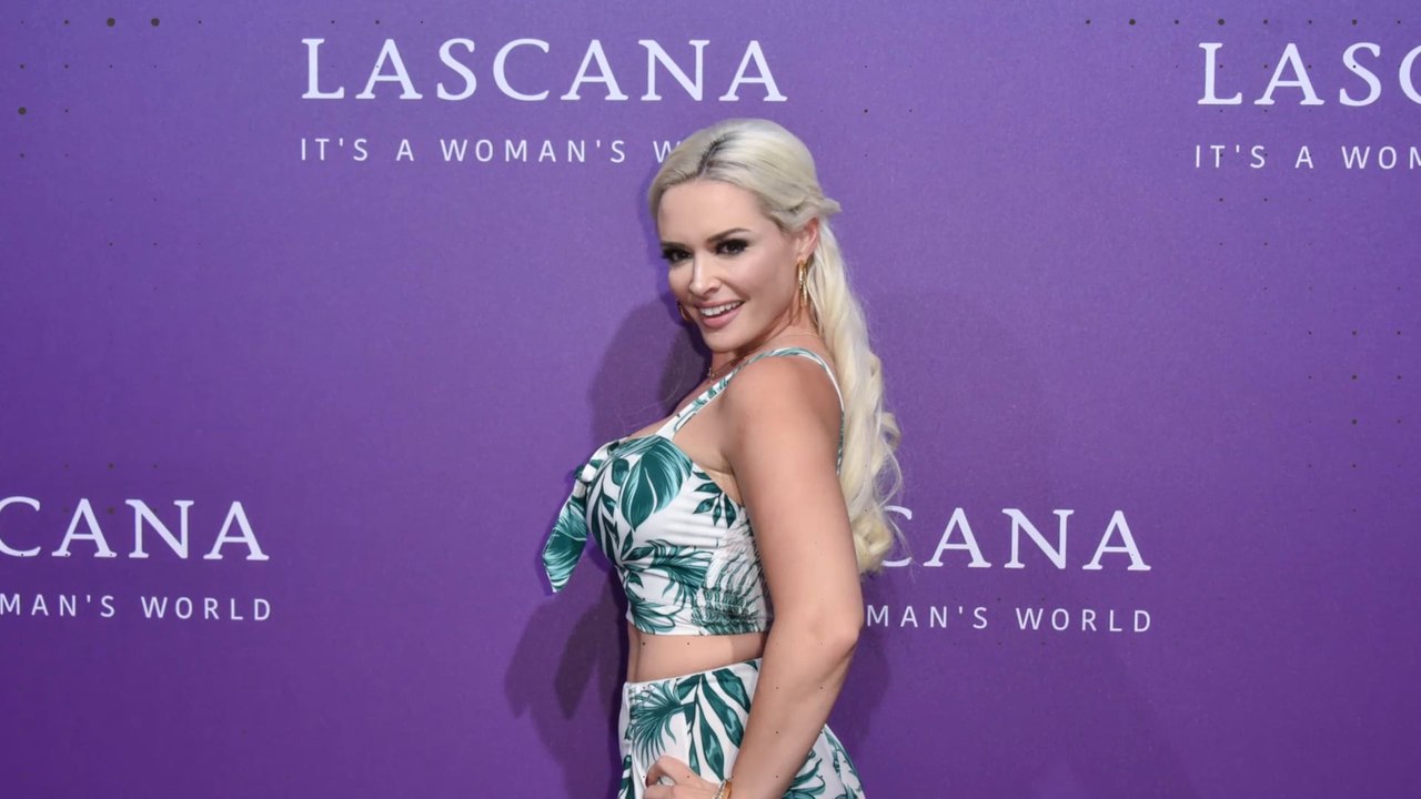 Nur von Badeschaum bedeckt: Daniela Katzenberger zeigt sich hüllenlos