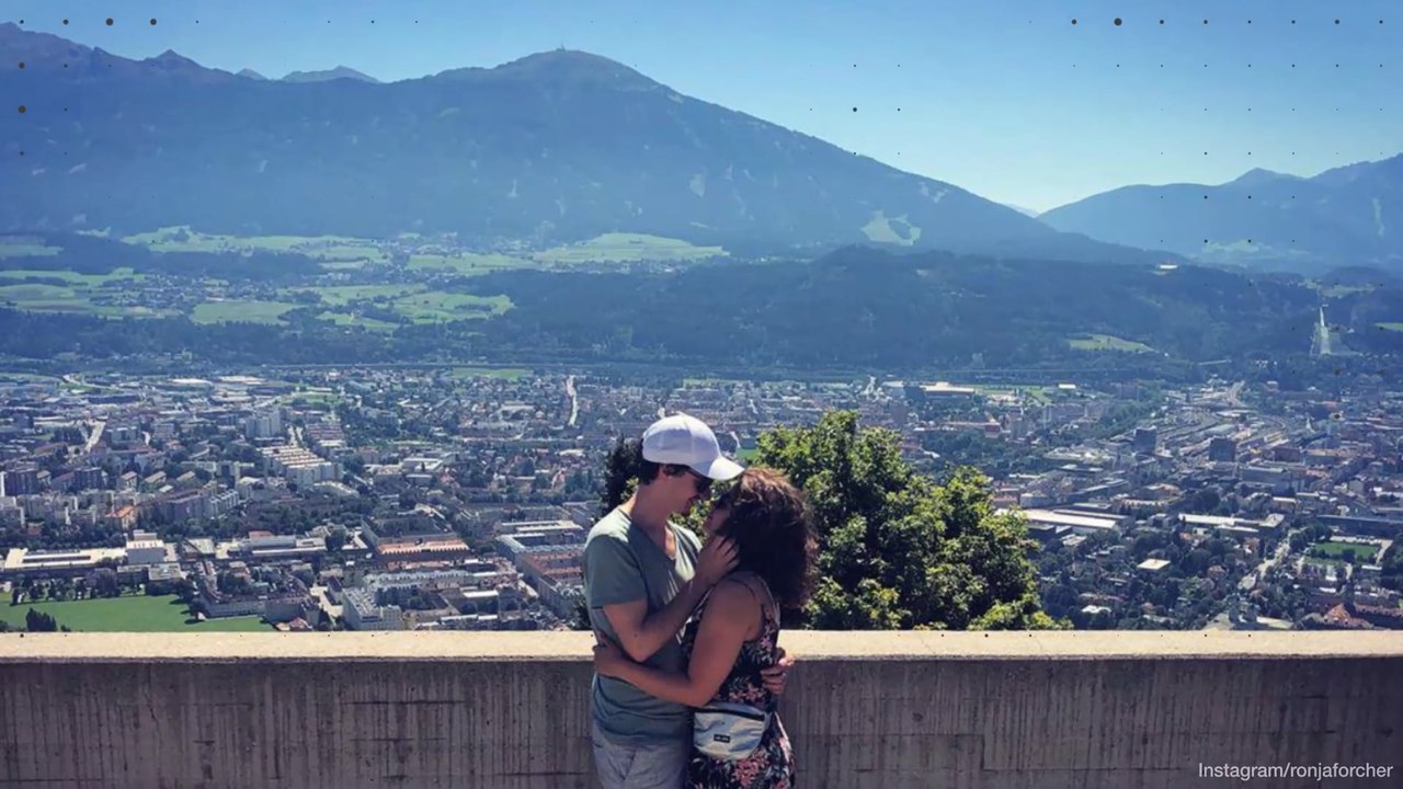 Total verliebt vor Traumkulisse: „Bergdoktor“-Star Ronja Forcher teilt süße Pärchenbilder