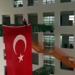 Malatya Belediyesi'nde çalışan işçiden intihar girişimi: Yeter bizi sömürdüğün Selahattin Başkan!