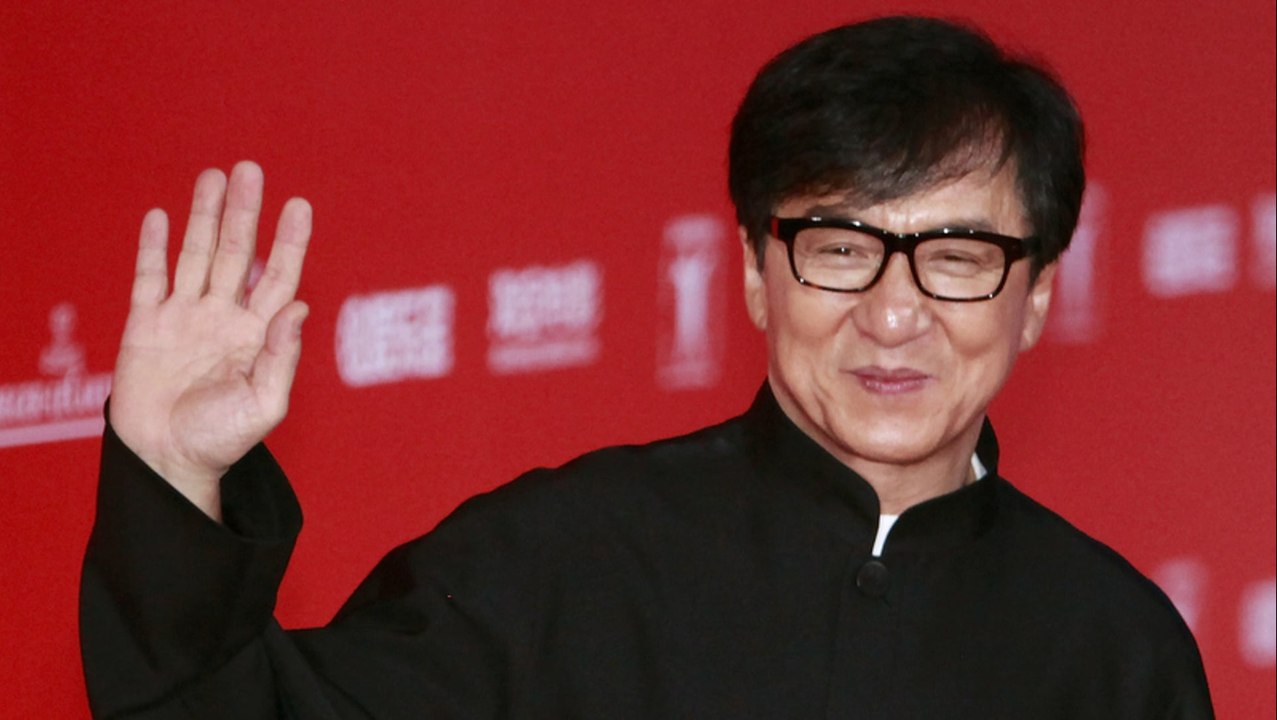 Jackie Chans neue Memoiren zeigen seine dunkle Seite