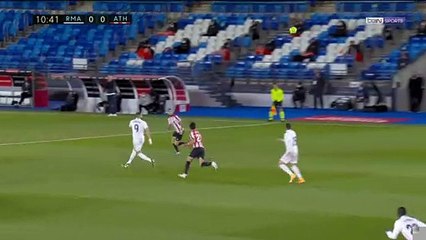 La Liga : Karim Benzema remet le Real Madrid au sommet !