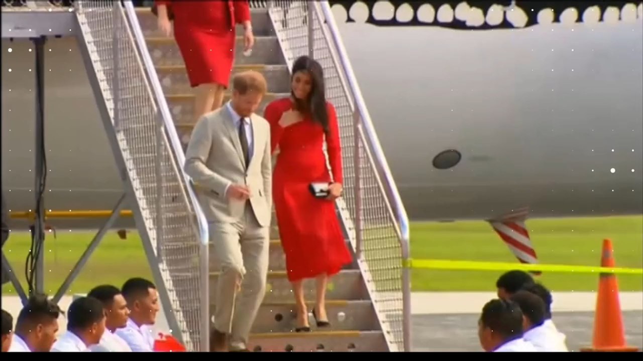 Breaking: Prinz Harry und Herzogin Meghan haben Beinahe-Unfall mit Flieger