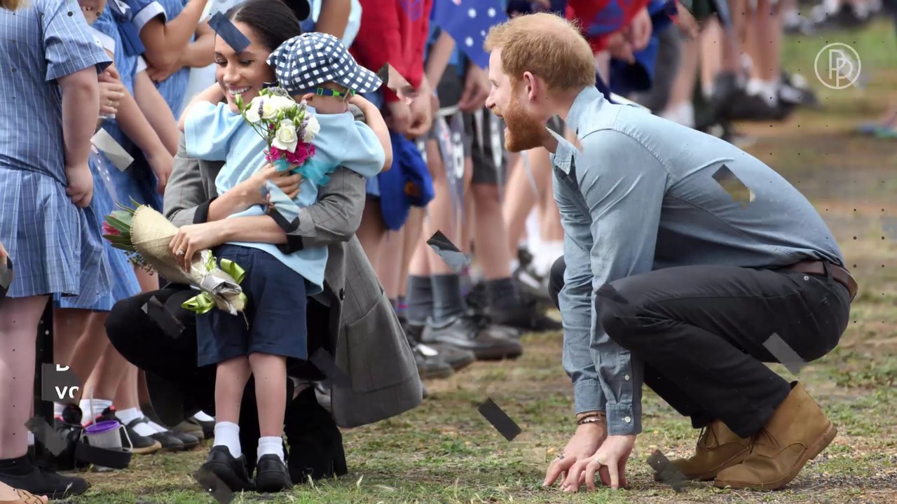 Süß! Kleiner Junge bekommt nicht genug von Prinz Harrys Bart
