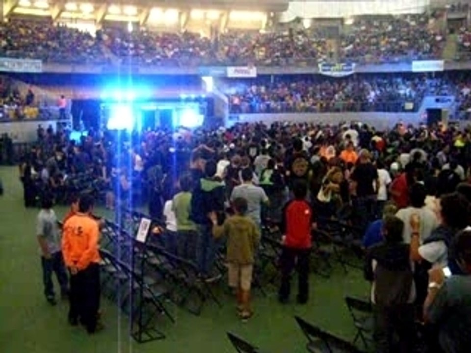 INTRO WWE SMACKDOWN EN CHILE 13/02 ARENA SANTIAGO
