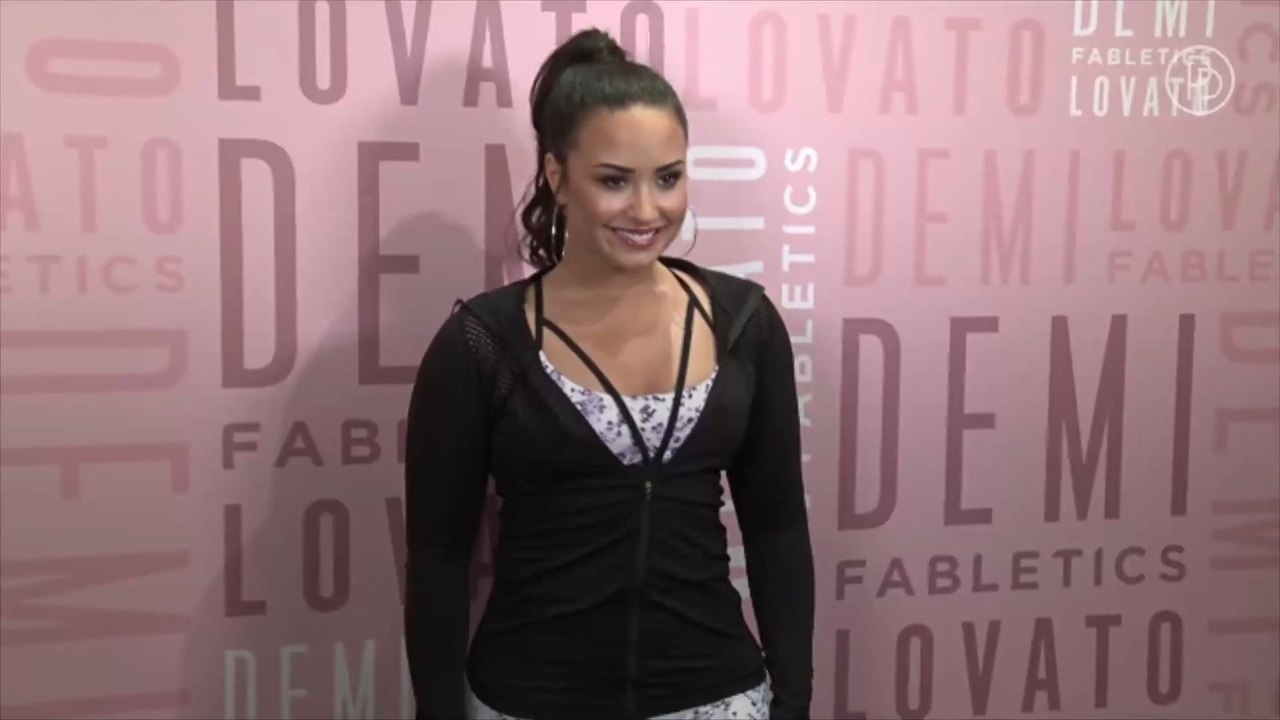 So emotional gratuliert Demi Lovatos Schwester...
