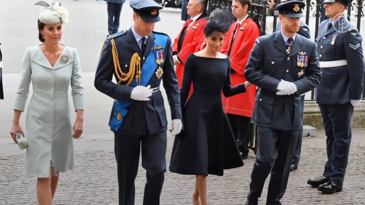 Nur einen Tag nach Taufe: Kate, William, Harry und Meghan bei gemeinsamen Auftritt