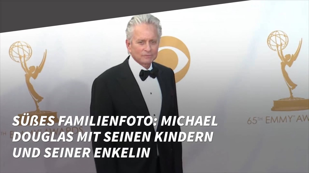 Süßes Familienfoto: Michael Douglas mit seinen Kindern und seiner Enkelin