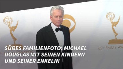 Süßes Familienfoto: Michael Douglas mit seinen Kindern und seiner Enkelin