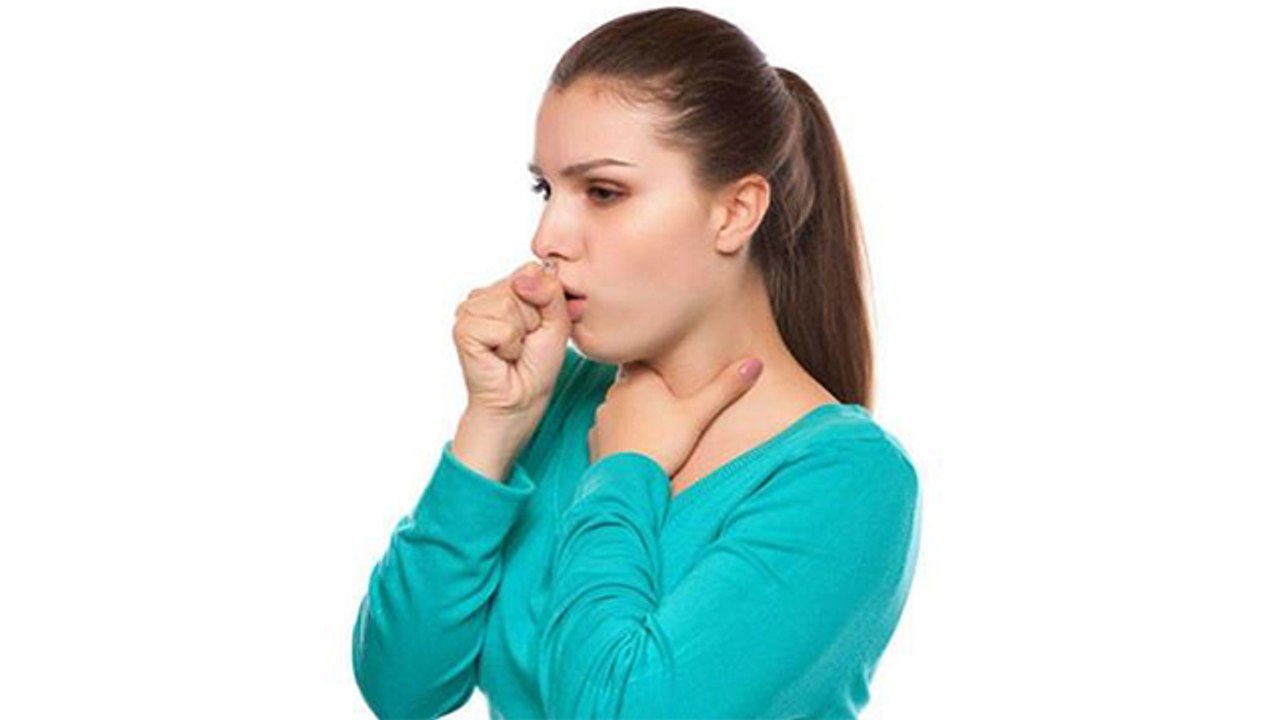 सूखी खांसी से नहीं मिल रहा छुटकारा, तो ये घरेलू नुस्खे देंगे आराम । Home Remedies For Dry Cough