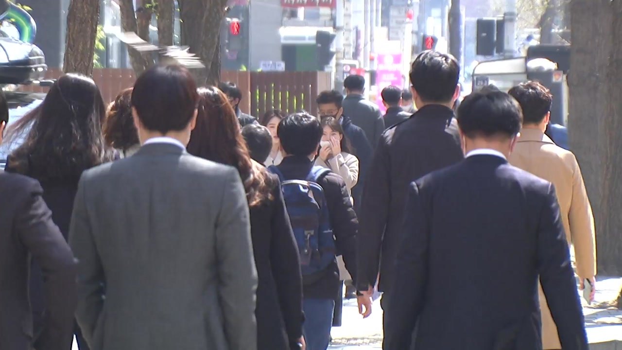 11월 취업자 27만3천명↓...감소 폭 줄었지만 9개월 연속 감소 / YTN