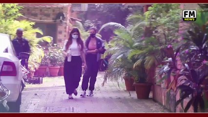 Malaika Arora Khan Spotted At Diva Yoga Bandra