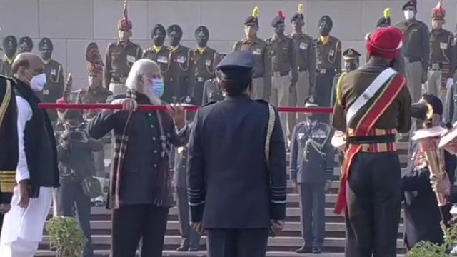 Vijay Diwas: PM Modi lights 'Swarnim Vijay Mashaal'