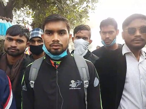 शाहजहांपुर में अखिल भारतीय छात्र संघ के नेतृत्व में युवाओं ने एसडीएम को सौंपा ज्ञापन
