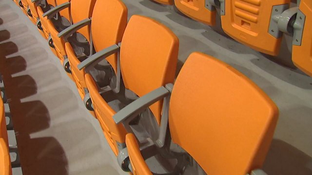 거리 두기 3단계 갈까...긴장하는 프로스포츠 / YTN