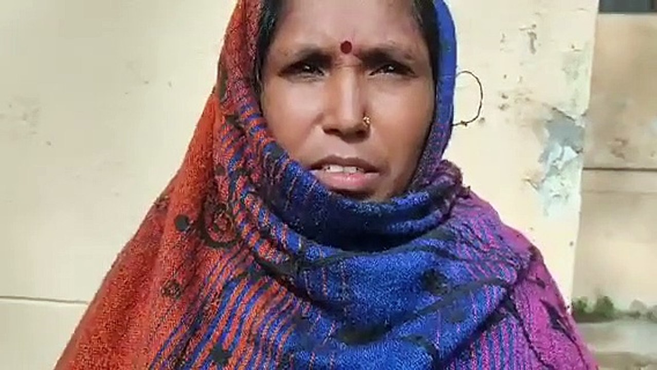 10000 का बैंक ड्राफ्ट कंपनी के नाम देकर महिला ने स्वास्थ्य कर्मी पर लगाया डेढ़ लाख लेने का आरोप