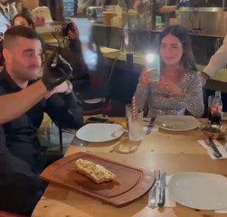 Koca et parçasıyla yapılan evlenme teklifini görünce ilk ne yaptı