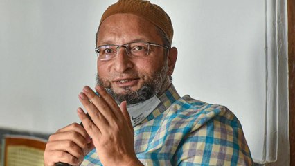 Скачать видео: Day after Mamata's jibe at Owaisi,AIMIM chief hits back