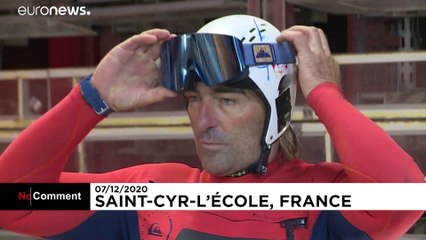 شاهد: أنطوان ألبو يستعد لبلوغ سرعة 122 كلم في الساعة على الألواح الشراعية