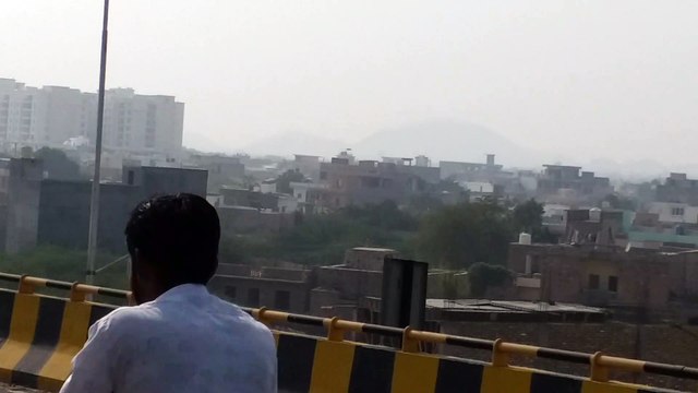 बाड़मेर में सीजन में पहली बार छाया कोहरा, कड़ाके की सर्दी