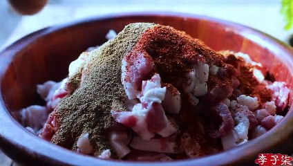 The different tastes of steam dried meats make up new year's atmosphere