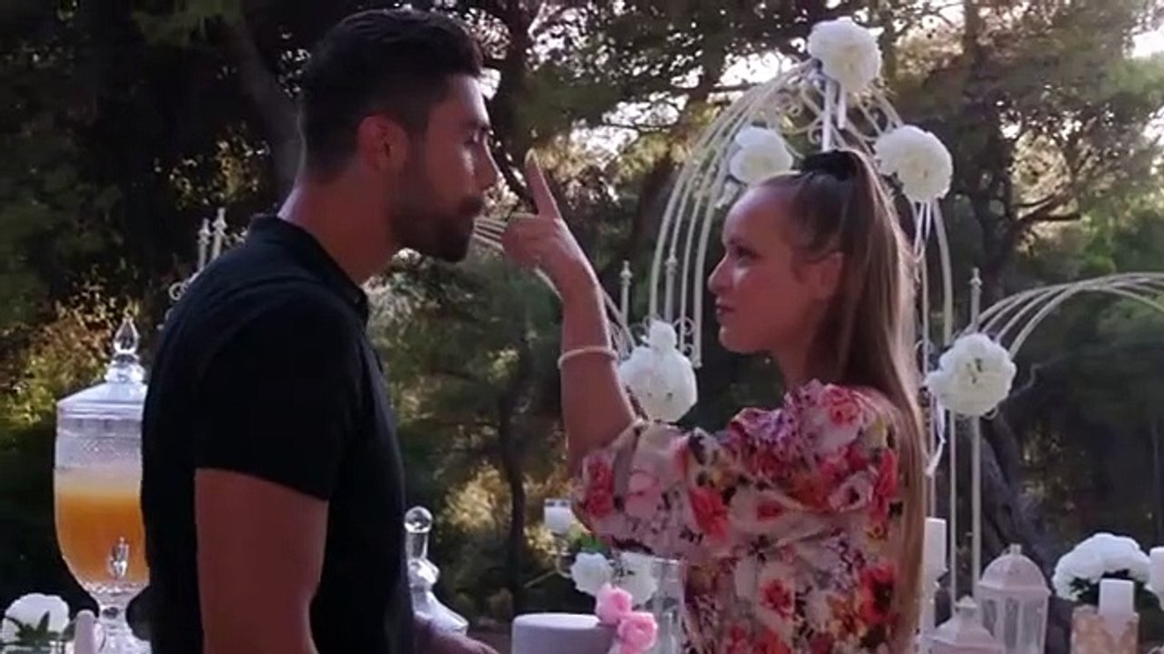 The Bachelor: Το πρώτο ρομαντικό ραντεβού της Β...