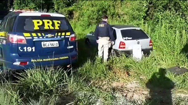 PRF apreende cerca de R$ 60 mil em vinhos importados irregularmente no Paraná