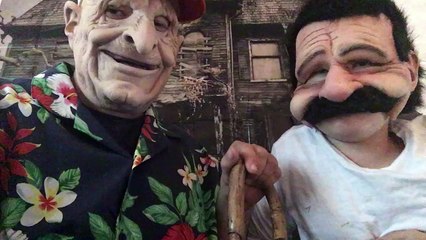 Reviewing wedding ring from Amazon