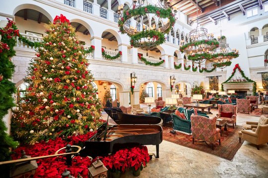 A Lowcountry Christmas: Celebrate the Season on St. Simons Island and Sea Island