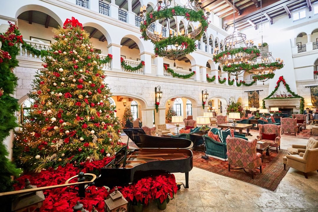 A Lowcountry Christmas: Celebrate the Season on St. Simons Island and Sea Island