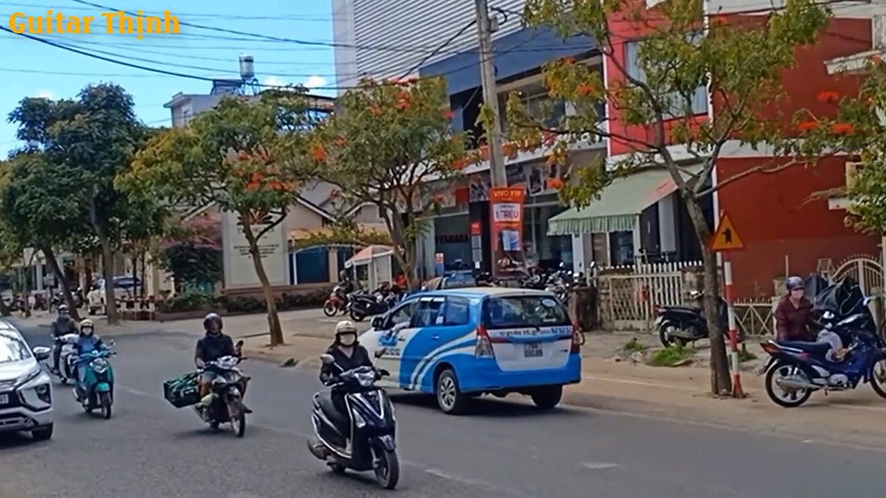 Guitar chat 8 - Không biết nốt nhạc học đàn được không - Mới tập nên dùng đàn guitar acoustic hay classic - Guitar Thịnh