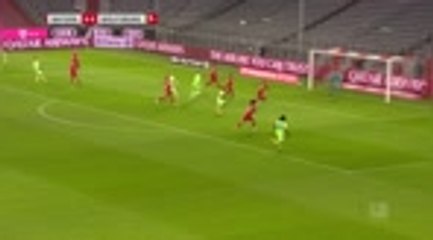 Lewandowski brace gives Bayern comeback win