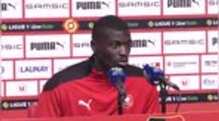15e j. - Niang : "Aucune raison de penser à un départ en janvier"