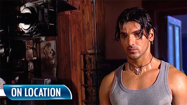 Throwback Shooting Of John Abraham And Bipasha Basu's Film 'Aetbaar' (2004)