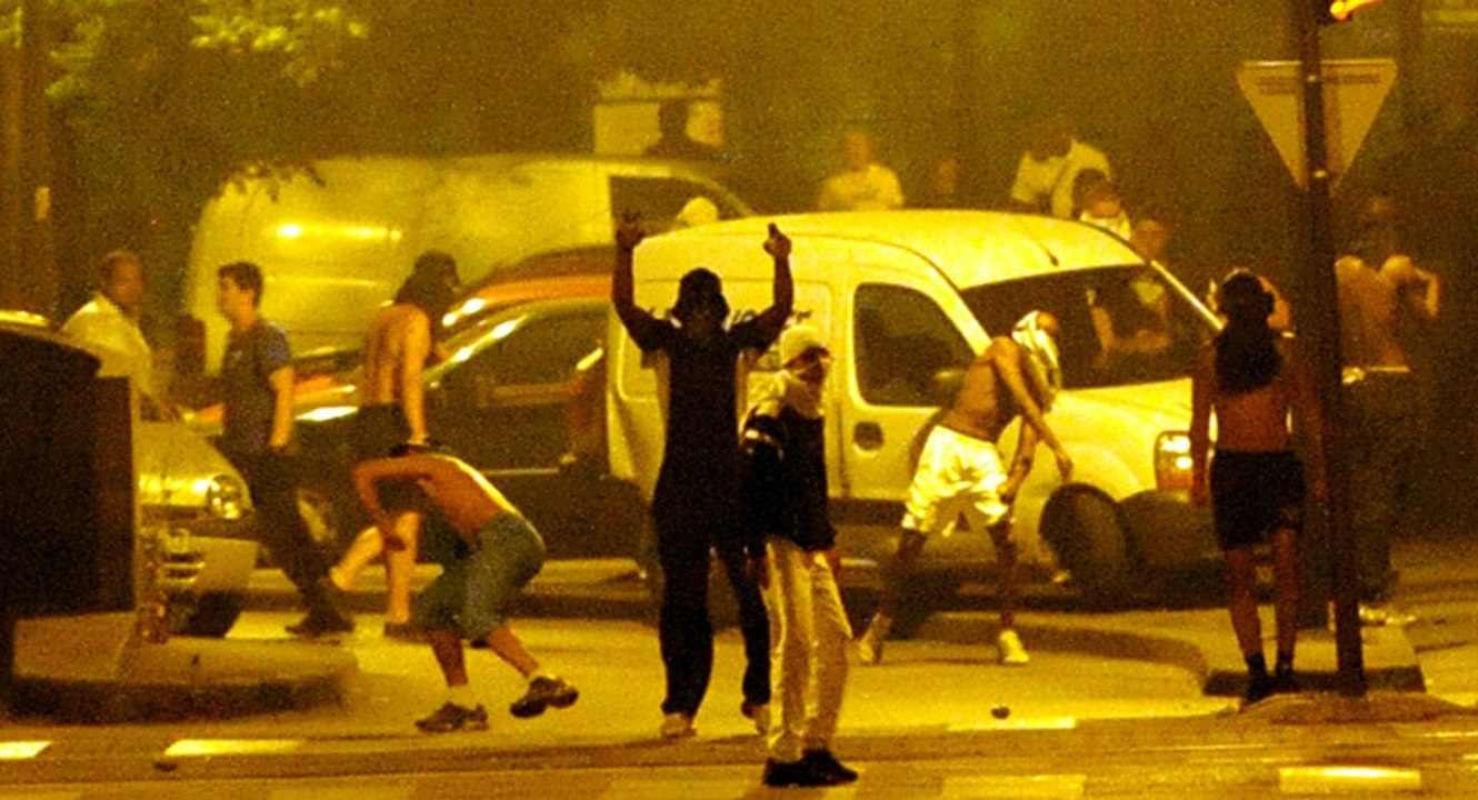 Le maire de Valence supprime les aides sociales pour lutter contre les violences urbaines