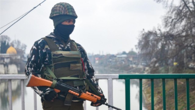 Grenade attack in Anantnag, one CRPF trooper injured