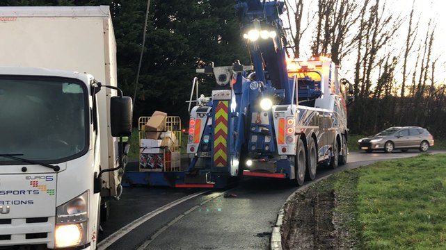 Un camion se couche à l’entrée de Deauville