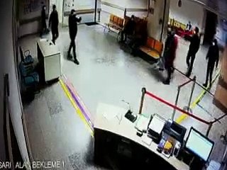 Samsun’da, acil servis doktoruna bıçaklı saldırı