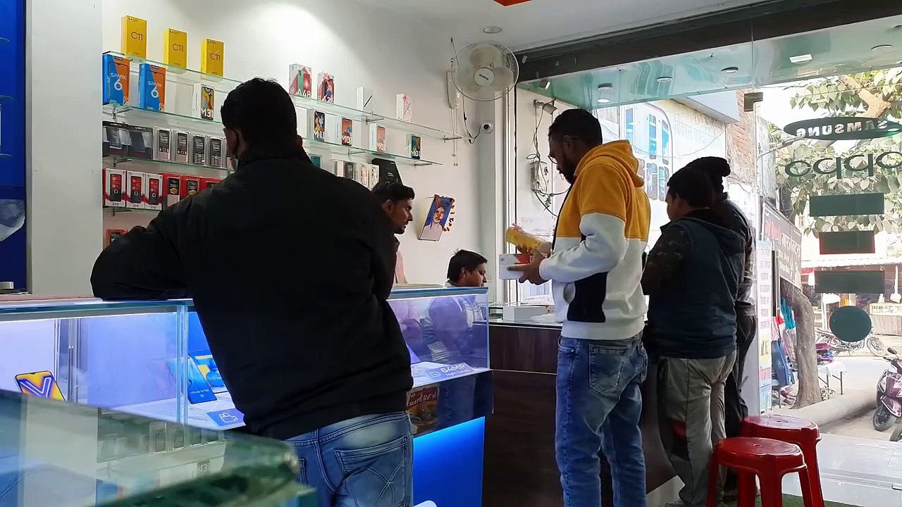 I bought 5 Cheapest Smartphones ! #SASTA-720p