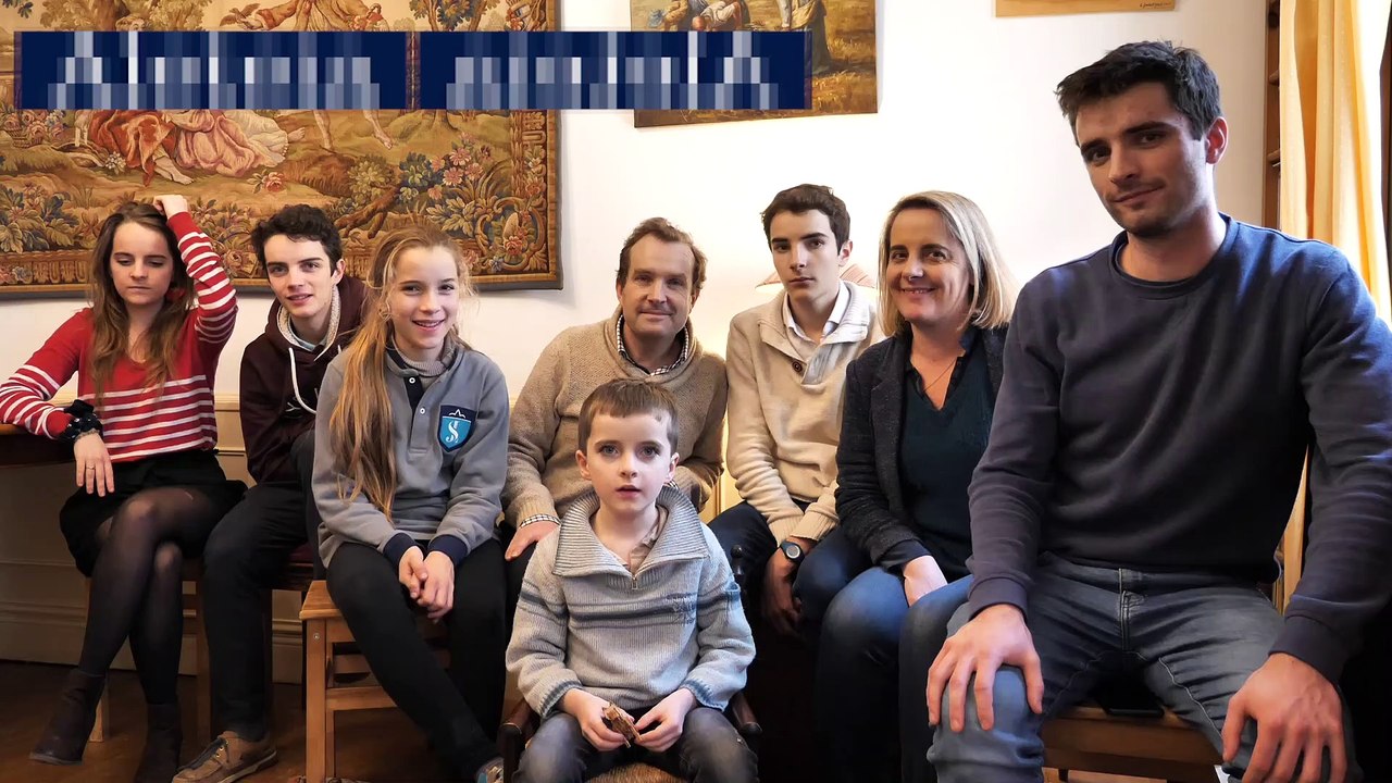 La famille Lefèvre souhaite un joyeux Noël aux lecteurs d’Aleteia… en chantant !