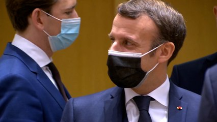 Macron da positivo por coronavirus y se mantendrá en aislamiento