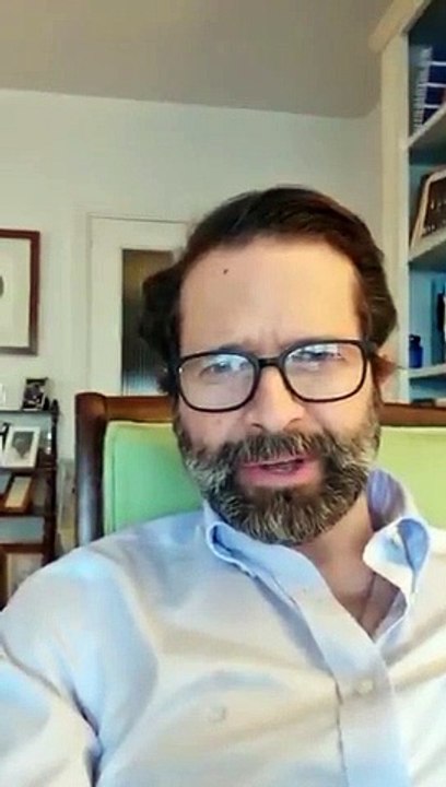 Un médico de cuidados paliativos publica un vídeo contra la eutanasia: "Los médicos y las enfermeras estamos para la vida, no para la muerte"