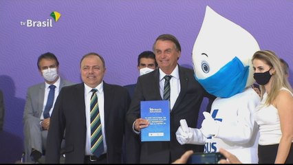 Brazil sets aside $4bn for COVID-19 vaccines