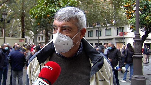 Los taxistas protestan en demanda de ayudas municipales directas